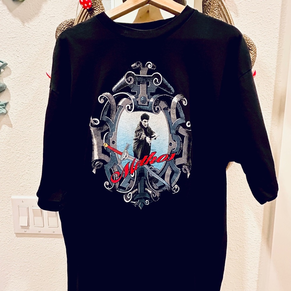 Vintage 90s Official Highlander Methos Graphic Tee w/ Blue & Red Accents SZ XL